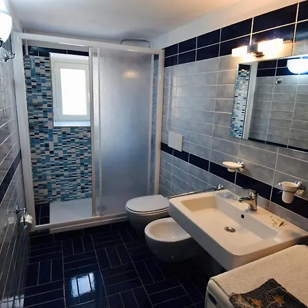 Alex House Appartamento *